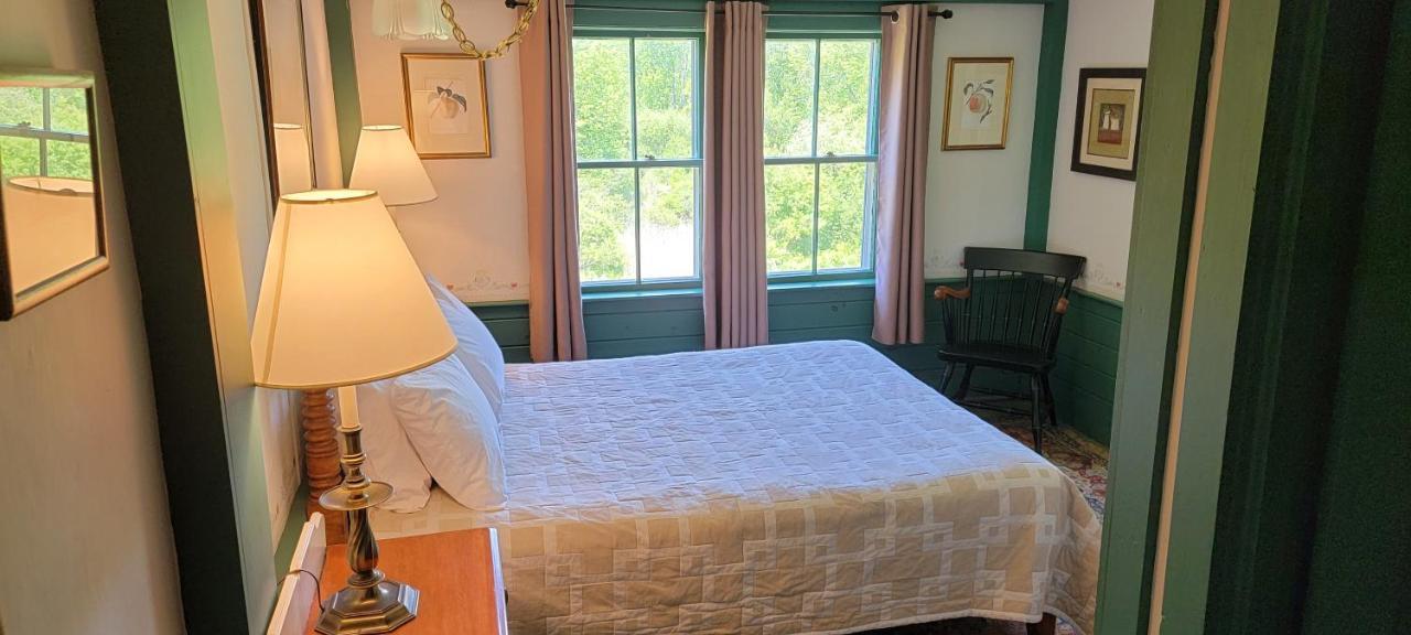 Hawks House Inn Walpole Екстер'єр фото