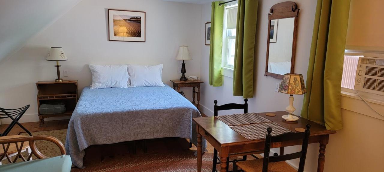 Hawks House Inn Walpole Екстер'єр фото